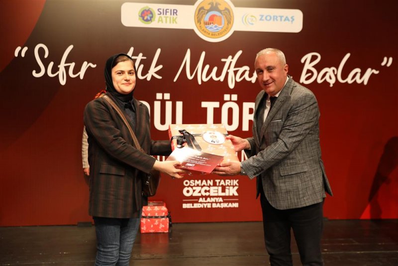 Sıfır atık mutfakta başlar yarışmasında ödüller sahiplerini buldu