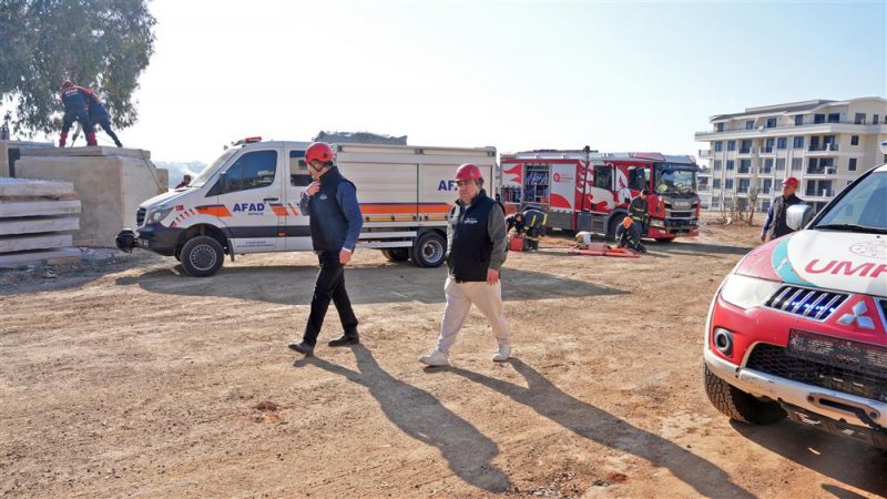 Alanya belediyesi’nden deprem farkındalık tatbikatı