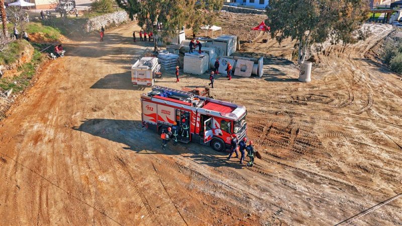 Alanya belediyesi’nden deprem farkındalık tatbikatı