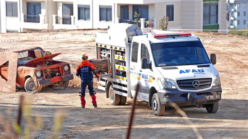 Alanya belediyesi’nden deprem farkındalık tatbikatı