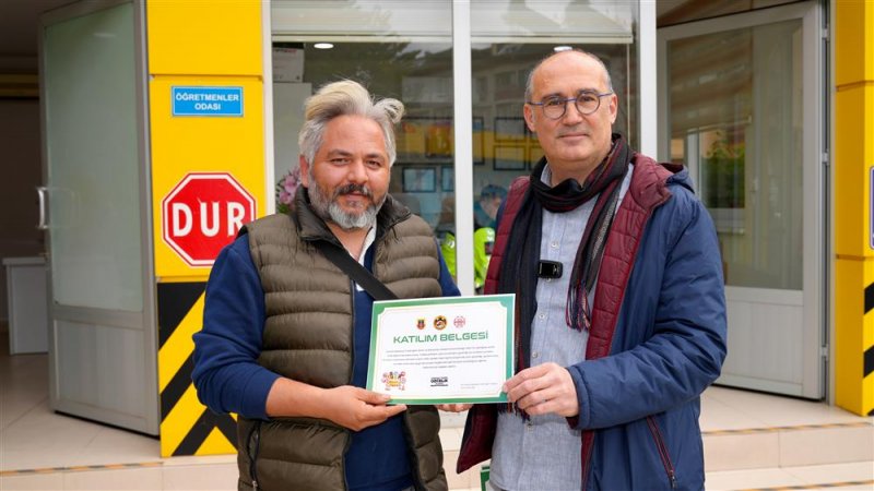 Alanya’daki halk otobüsü sürücülerine eğitim verildi