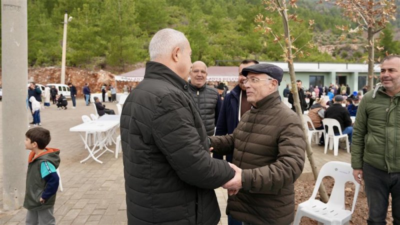 Akçatı’da imece usulüyle yapılan çok amaçlı salon hizmete açıldı