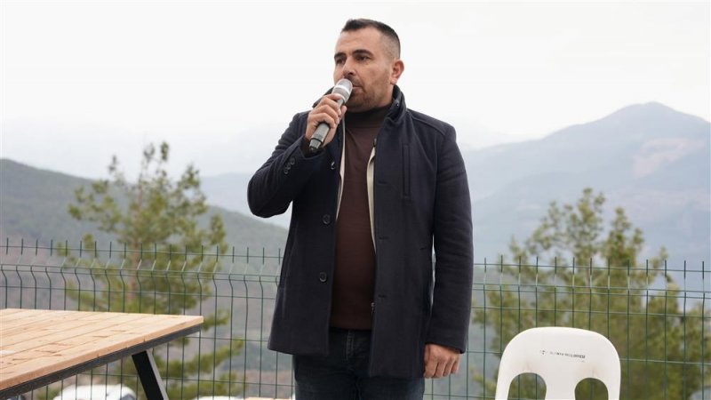 Akçatı’da imece usulüyle yapılan çok amaçlı salon hizmete açıldı